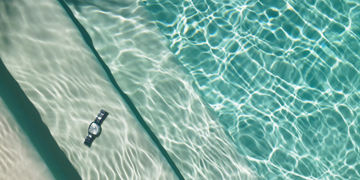 Clarifiant piscine : luttez contre l'eau trouble