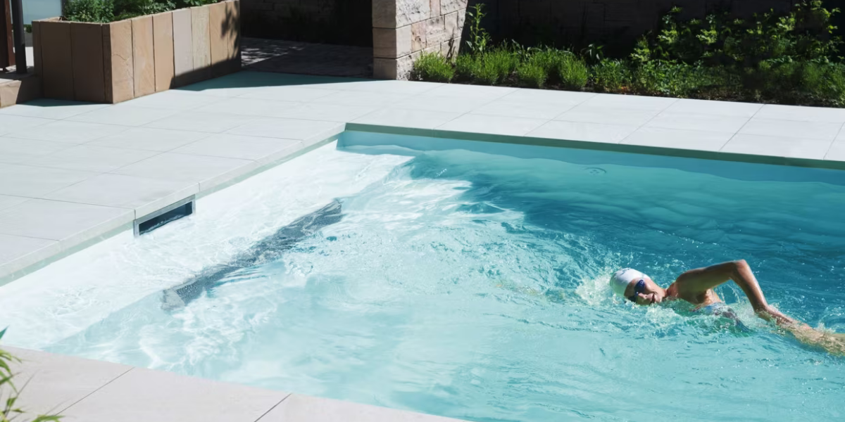 Guide d'achat : quel équipement sportif choisir pour sa piscine ?