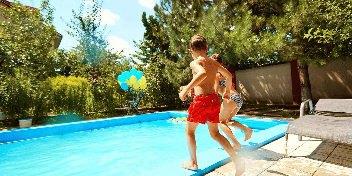 Journée mondiale de la prévention de la noyade : découvrez les essentiels pour votre piscine