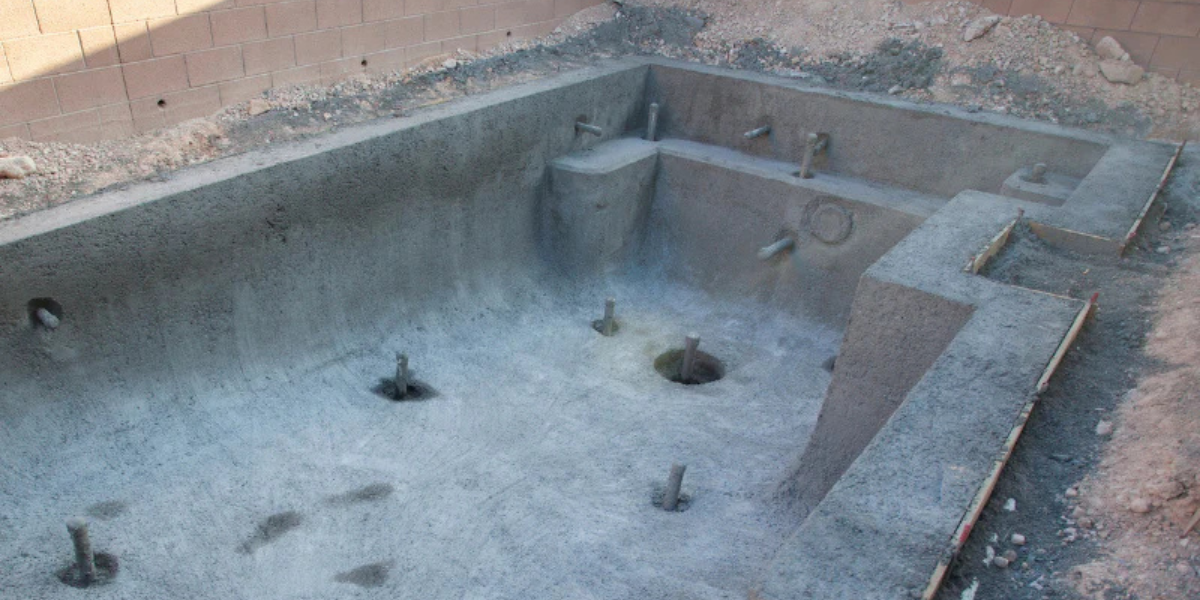 Planifier la construction d’une piscine : pourquoi l’hiver est la meilleure période pour lancer son projet