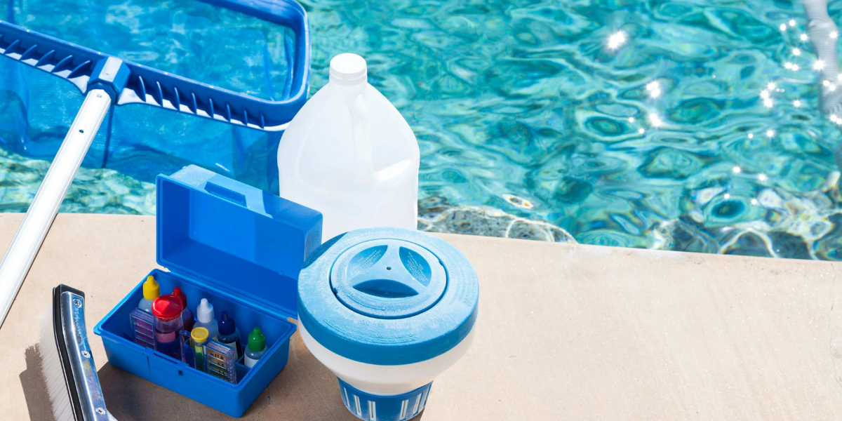 Quels sont les produits dont j'ai besoin pour ma piscine ?