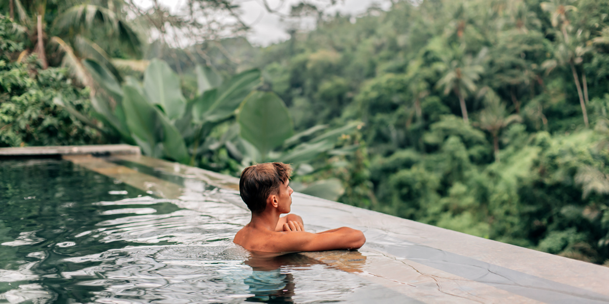 Sport en piscine : les 5 activités les plus efficaces cet été