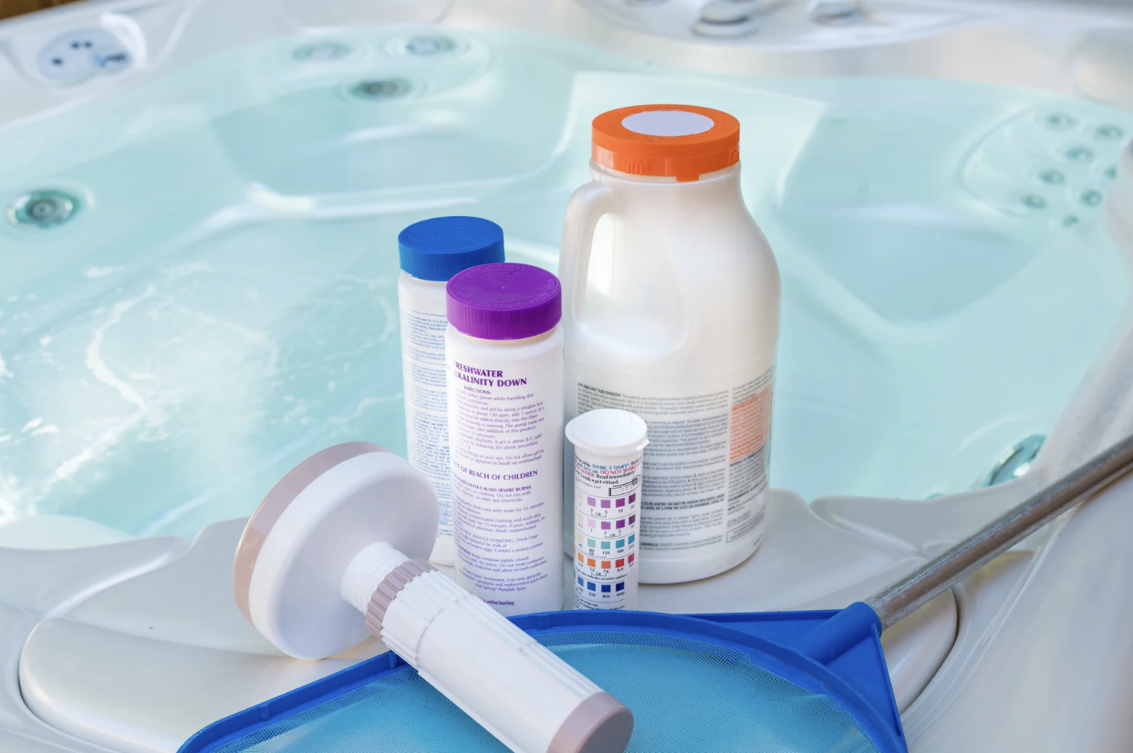 Brome ou Chlore : quel est le meilleur pour l'entretien de votre piscine ?