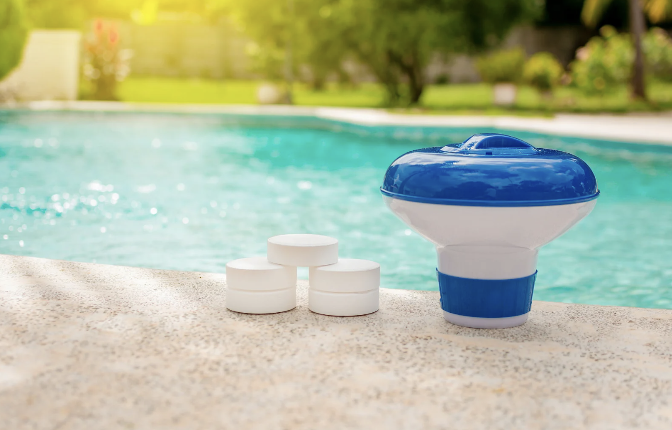 Comment le chlore nettoie nos piscines sans être nocif pour l'humain ?