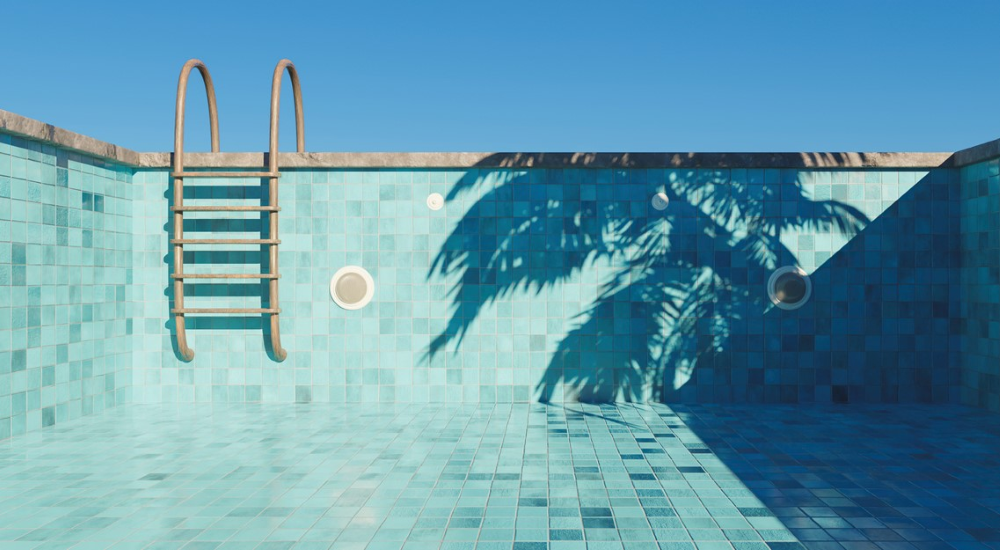 Comment vider une piscine enterrée ? 2 astuces et réglementation