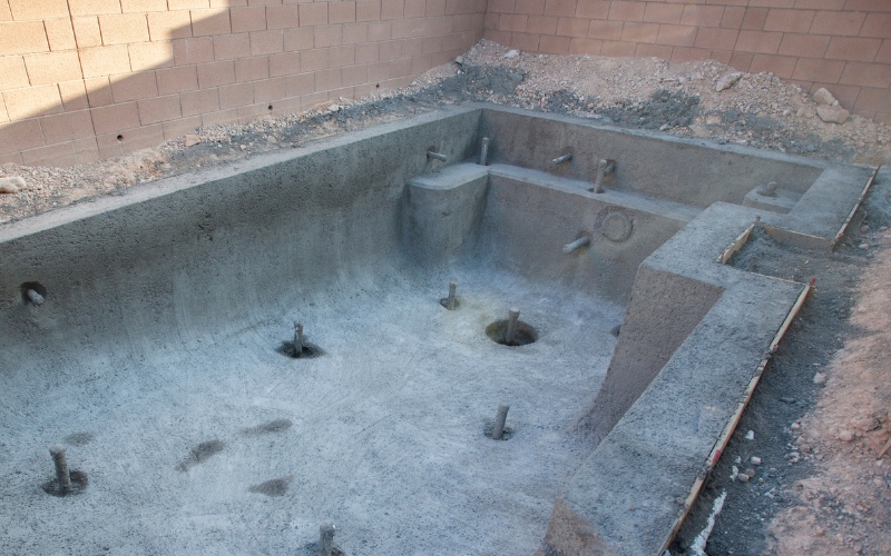 Planifier la construction d’une piscine : pourquoi l’hiver est la meilleure période pour lancer son projet