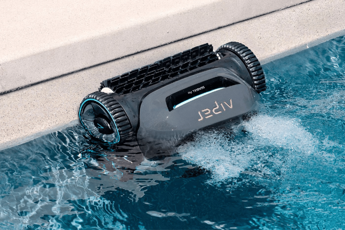 Robot de piscine 2025 : Aiper ou Beatbot ? On a testé pour vous !