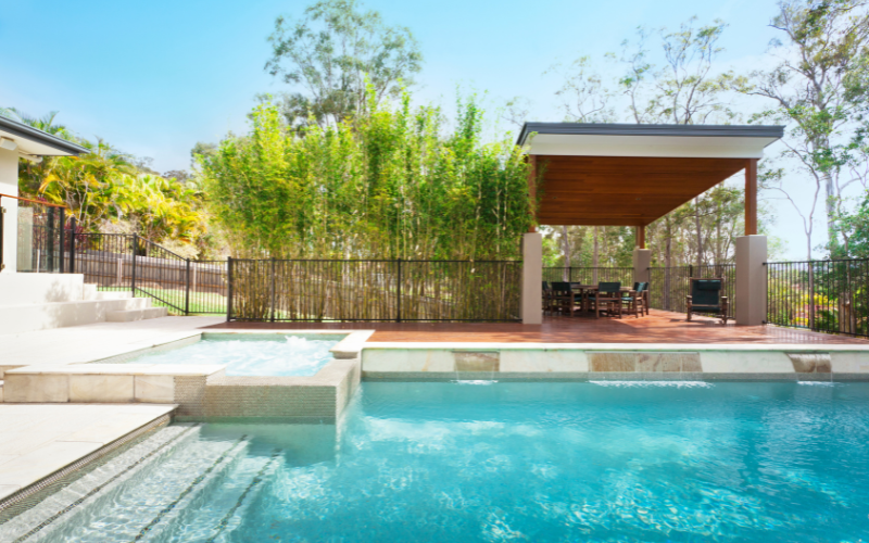 Stocker correctement les accessoires de piscine pour prolonger leur durée de vie