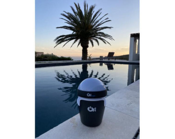 Ofi Light - flotteur intelligent pour piscine - CCEI - Pool Planet