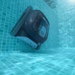 Robot piscine sans fil Liberty 300 Dolphin - Pool Planet